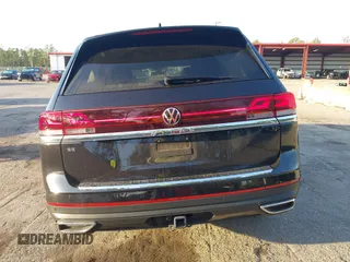 2024 Volkswagen Atlas SE with VIN 1V2WR2CA3RC538136, listed as a IAAI auction lot 42209115 with 23,660 mi miles and . Bid and sale history available at DreamBid. Image 17.