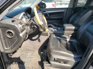 2004 Porsche Cayenne S with VIN WP1AB29P64LA76240, listed as a Copart auction lot 42731905 with 136,605 mi miles and Salvage Title. Bid and sale history available at carsss.com. Image 7.
