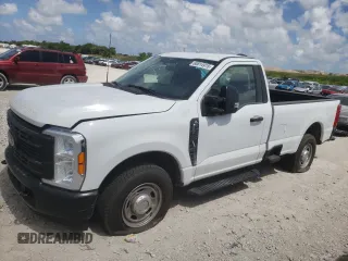 2023 Ford F-250 XL z VIN 1FTBF2AA9PED40870, wystawiony jako Copart lot #60814915 z przebiegiem Nie podano mil oraz Nie do naprawy • Non repairable. Historia ofert i sprzedaży dostępna na DreamBid. Obrazek 1.