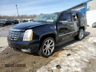 2008 Cadillac Escalade z VIN 1GYEC63868R232783, wystawiony jako Copart lot #88923335 z przebiegiem 176 304 mil mil oraz Nie do naprawy • Non repairable. Historia ofert i sprzedaży dostępna na DreamBid. Obrazek 1.
