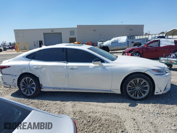 2018 Lexus LS with VIN JTHC51FF0J5001992, listed as a IAAI auction lot 41785989 with 53,957 mi miles. Bid and sale history available at carsss.com. Image 12.