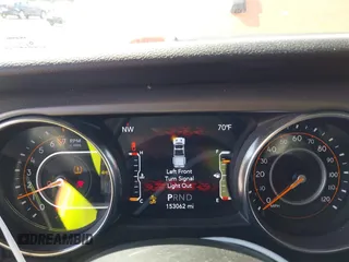 2020 Jeep Gladiator Sport S z VIN 1C6HJTAG0LL149161, wystawiony jako IAAI lot #42071132 z przebiegiem 153 062 mil mil oraz . Historia ofert i sprzedaży dostępna na DreamBid. Obrazek 7.