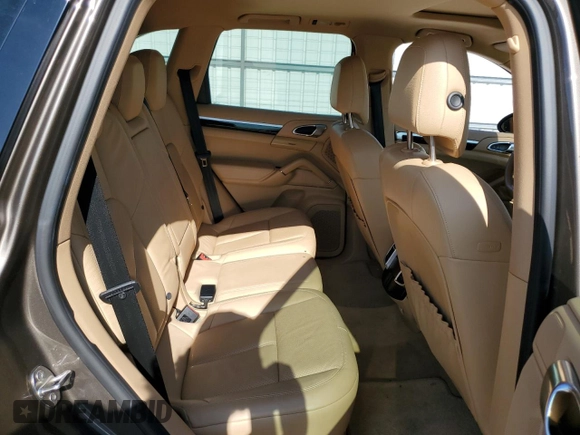 2014 Porsche Cayenne Diesel z VIN WP1AF2A20ELA30280, wystawiony jako Copart lot #61095605 z przebiegiem 104 580 mil mil oraz Czysty tytuł • Clean title. Historia ofert i sprzedaży dostępna na DreamBid. Obrazek 11.