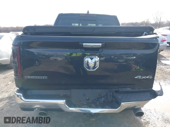 2019 Ram 1500 Big Horn z VIN 1C6SRFFT7KN658334, wystawiony jako IAAI lot #41930603 z przebiegiem 84 124 mil mil oraz . Historia ofert i sprzedaży dostępna na DreamBid. Obrazek 16.