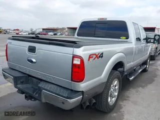 2014 Ford Super Duty F-250 SRW XL with VIN 1FT7W2BT7EEA65633, listed as a IAAI auction lot 41521209 with 222,076 mi miles. Bid and sale history available at carsss.com. Image 4.