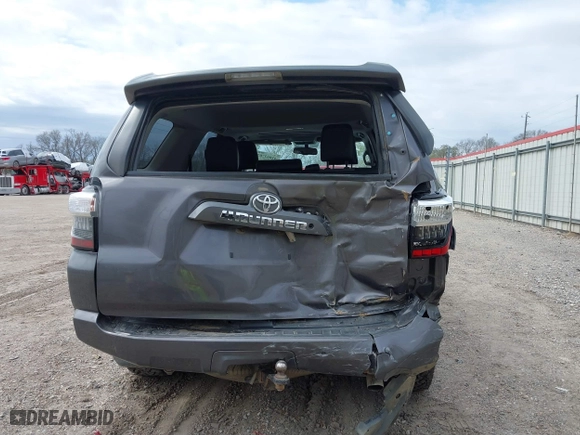 2017 Toyota 4Runner SR5 with VIN JTEBU5JR1H5444831, listed as a IAAI auction lot 41662707 with 104,173 mi miles. Bid and sale history available at carsss.com. Image 17.
