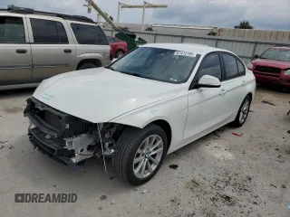 2018 BMW 3 Series 320i xDrive with VIN WBA8A3C53JA505466, listed as a Copart auction lot 61472795 with 98,572 mi miles and Salvage title. Bid and sale history available at DreamBid. Image 1.