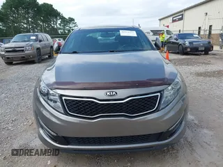 2013 Kia Optima SX с VIN 5XXGR4A68DG135049, выставлен на аукционе IAAI как лот 42551277 с пробегом 80 747 миль миль и . История ставок и продаж доступна на DreamBid. Изображение 6.