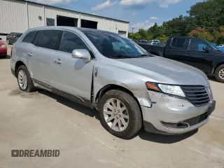 2019 Lincoln MKT with VIN 2LMHJ5NK5KBL02991, listed as a Copart auction lot 67745224 with 230,727 mi miles and Salvage Title. Bid and sale history available at DreamBid. Image 4.