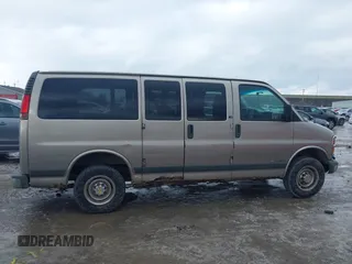 2002 Chevrolet Express with VIN 1GAGG25R121216538, listed as a IAAI auction lot 41573071 with 205,409 mi miles and . Bid and sale history available at carsss.com. Image 13.