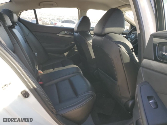 2018 Nissan Maxima SL with VIN 1N4AA6AP7JC381562, listed as a Copart auction lot 86142204 with 81,550 mi miles and Salvage Title. Bid and sale history available at carsss.com. Image 10.
