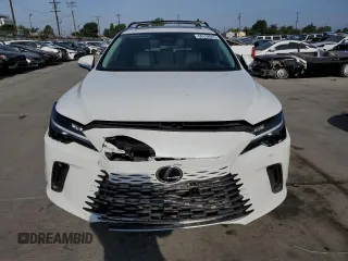 2023 Lexus RX 350 z VIN JTJCHMAA6P2008927, wystawiony jako Copart lot #58162815 z przebiegiem 7 340 mil mil oraz Szkoda całkowita • Salvage title. Historia ofert i sprzedaży dostępna na DreamBid. Obrazek 5.