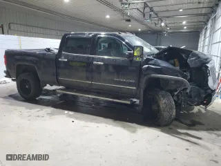 2017 GMC Sierra 2500HD Denali with VIN 1GT12UEG3HF100369, listed as a Copart auction lot 86558264 with 100,658 mi miles and Salvage Title. Bid and sale history available at carsss.com. Image 4.