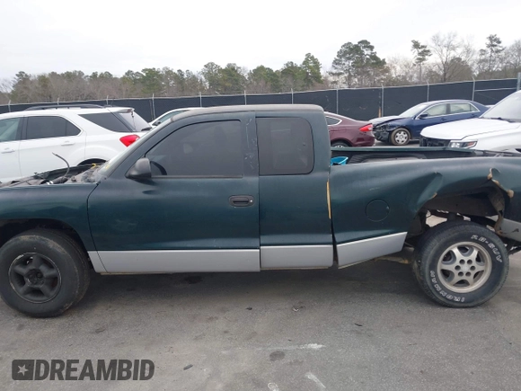 1998 Dodge Dakota SLT with VIN 1B7GL22X1WS615049, listed as a IAAI auction lot 41369967 with 259,598 mi miles and . Bid and sale history available at DreamBid. Image 14.