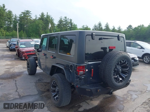 2016 Jeep Wrangler Unlimited Sport z VIN 1C4BJWDG4GL226180, wystawiony jako IAAI lot #42419561 z przebiegiem 76 522 mil mil oraz . Historia ofert i sprzedaży dostępna na DreamBid. Obrazek 3.