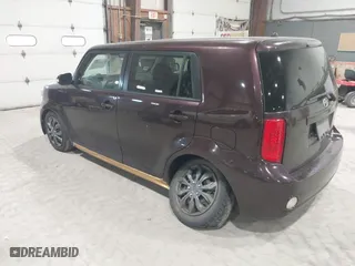 2008 Scion xB with VIN JTLKE50E681053637, listed as a IAAI auction lot 41914189 with 246,121 mi miles. Bid and sale history available at carsss.com. Image 3.