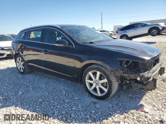 2017 Volvo V60 Premier with VIN YV140MEK8H1371796, listed as a Copart auction lot 80654044 with 85,572 mi miles and Salvage Title. Bid and sale history available at carsss.com. Image 4.