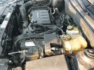 2016 Chevrolet Cruze LT z VIN 1G1PE5SB0G7127966, wystawiony jako IAAI lot #42871491 z przebiegiem 141 611 mil mil oraz . Historia ofert i sprzedaży dostępna na DreamBid. Obrazek 12.