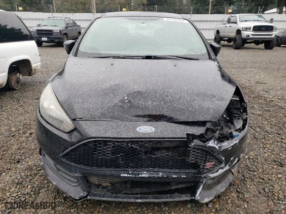 2017 Ford Focus ST with VIN 1FADP3L90HL317446, listed as a Copart auction lot 86165304 with 129,389 mi miles and Salvage Title. Bid and sale history available at carsss.com. Image 5.