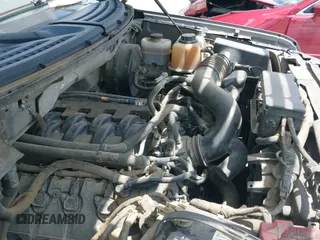 2011 Ford F-150 XL z VIN 1FTFW1CFXBKD37300, wystawiony jako IAAI lot #43023225 z przebiegiem 157 288 mil mil oraz . Historia ofert i sprzedaży dostępna na DreamBid. Obrazek 20.