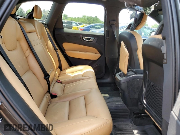 2018 Volvo XC60 Momentum with VIN LYV102RK0JB106179, listed as a Copart auction lot 62533525 with Not provided miles and Salvage title. Bid and sale history available at DreamBid. Image 11.