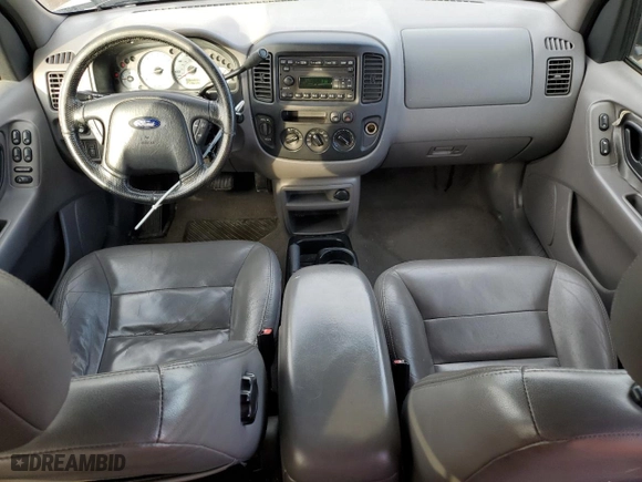 2002 Ford Escape Limited with VIN 1FMCU04172KB15489, listed as a Copart auction lot 83844824 with 286,595 mi miles and Salvage Title. Bid and sale history available at carsss.com. Image 8.