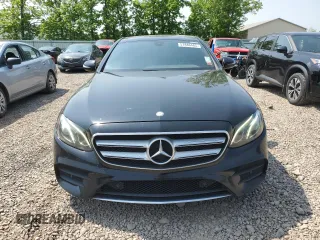 2017 Mercedes-Benz E 300 Luxury z VIN WDDZF4KB1HA184565, wystawiony jako Copart lot #57886485 z przebiegiem 155 307 mil mil oraz Czysty tytuł • Clean title. Historia ofert i sprzedaży dostępna na DreamBid. Obrazek 5.