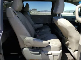 2012 Toyota Sienna XLE with VIN 5TDDK3DC0CS041425, listed as a Copart auction lot 60286305 with 214,634 mi miles and Salvage title. Bid and sale history available at DreamBid. Image 11.