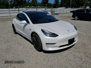 2020 Tesla Model 3 Long Range z VIN 5YJ3E1EB3LF787160, wystawiony jako Copart lot #58626965 z przebiegiem Nie podano mil oraz Szkoda całkowita • Salvage title. Historia ofert i sprzedaży dostępna na DreamBid. Obrazek 13.