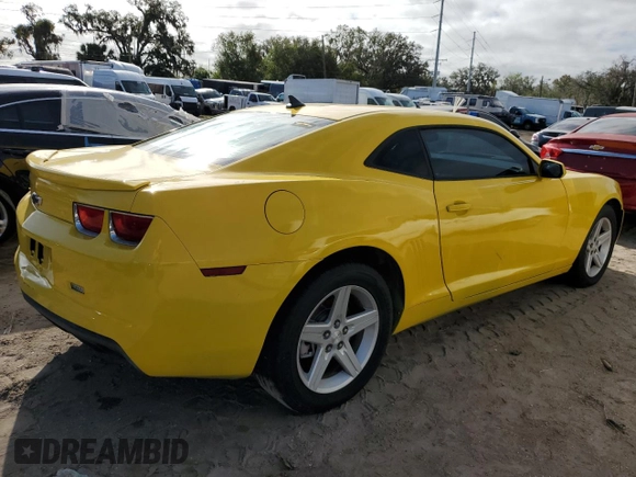 2010 Chevrolet Camaro 1LT z VIN 2G1FB1EV9A9184739, wystawiony jako Copart lot #85298544 z przebiegiem 155 103 mil mil oraz Szkoda całkowita • Salvage title. Historia ofert i sprzedaży dostępna na DreamBid. Obrazek 3.