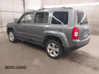 2011 Jeep Patriot Latitude with VIN 1J4NT1GB4BD288377, listed as a IAAI auction lot 41773432 with 194,021 mi miles and . Bid and sale history available at carsss.com. Image 3.