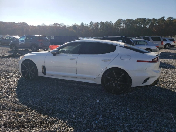 2020 Kia Stinger GT-Line with VIN KNAE15LA2L6078525, listed as a Copart auction lot 81990594 with 75,546 mi miles and Salvage Title. Bid and sale history available at carsss.com. Image 2.