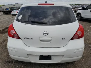 2009 Nissan Versa SL z VIN 3N1BC13E09L388802, wystawiony jako Copart lot #53904985 z przebiegiem 134 342 mil mil oraz Szkoda całkowita • Salvage title. Historia ofert i sprzedaży dostępna na DreamBid. Obrazek 6.