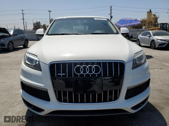 2010 Audi Q7 Prestige with VIN WA1WMAFE9AD005130, listed as a Copart auction lot 63524715 with 127,823 mi miles and Salvage title. Bid and sale history available at DreamBid. Image 5.