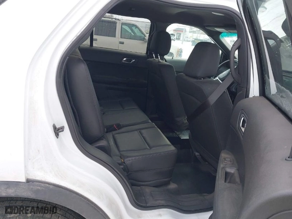 2015 Ford Utility Police Interceptor with VIN 1FM5K8AR5FGC42595, listed as a IAAI auction lot 41202194 with 94,123 mi miles. Bid and sale history available at carsss.com. Image 8.
