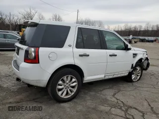 2012 Land Rover LR2 HSE with VIN SALFR2BNXCH281162, listed as a Copart auction lot 82866004 with 103,035 mi miles and Salvage title. Bid and sale history available at DreamBid. Image 3.