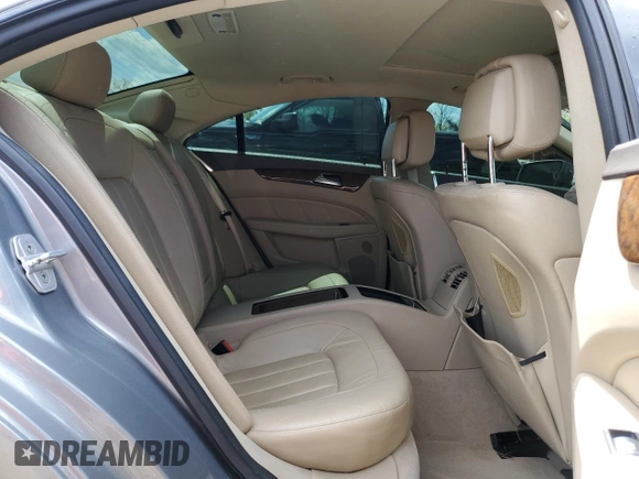 2014 Mercedes-Benz CLS 550 с VIN WDDLJ7DB7EA100120, выставлен на аукционе Copart как лот 53098455 с пробегом 91 938 миль миль и Списание • Salvage title. История ставок и продаж доступна на DreamBid. Изображение 10.