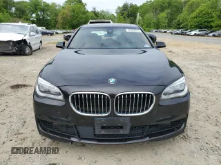 2015 BMW 7 Series 750Li xDrive z VIN WBAYF8C54FD653940, wystawiony jako Copart lot #55762915 z przebiegiem 89 037 mil mil oraz Czysty tytuł • Clean title. Historia ofert i sprzedaży dostępna na DreamBid. Obrazek 5.