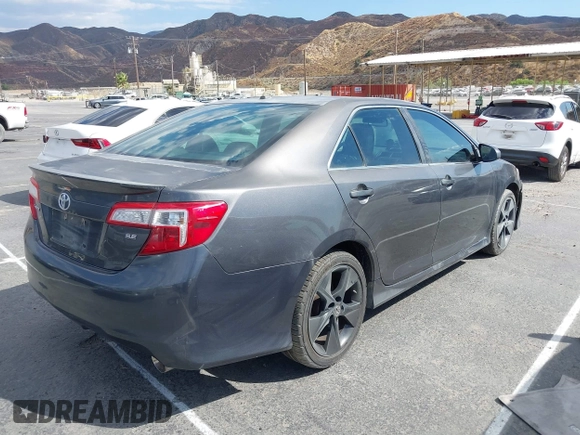 2012 Toyota Camry SE with VIN 4T1BK1FK8CU011838, listed as a IAAI auction lot 40291612 with 1 mi miles. Bid and sale history available at carsss.com. Image 4.