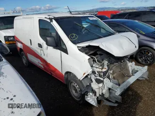 2015 Nissan NV200 S z VIN 3N6CM0KN0FK700948, wystawiony jako Copart lot #41622715 z przebiegiem 222 537 mil mil oraz Szkoda całkowita • Salvage title. Historia ofert i sprzedaży dostępna na DreamBid. Obrazek 4.