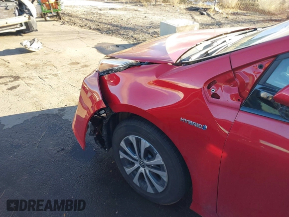 2020 Toyota Prius LE with VIN JTDL9RFU0L3022049, listed as a IAAI auction lot 41133635 with 60,977 mi miles and . Bid and sale history available at DreamBid. Image 6.