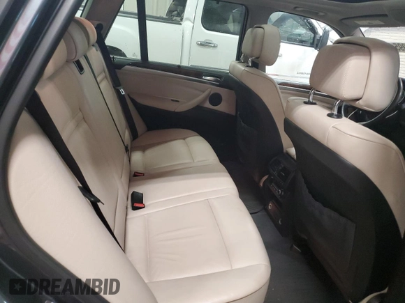 2012 BMW X5 35i с VIN 5UXZV4C55CL750678, выставлен на аукционе Copart как лот 52995185 с пробегом 130 912 миль миль и Чистый • Clean title. История ставок и продаж доступна на DreamBid. Изображение 11.