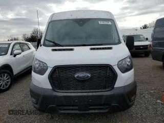 2022 Ford Transit Cargo with VIN 1FTBR1C87NKA66546, listed as a Copart auction lot 81451244 with 31,261 mi miles and Salvage Title. Bid and sale history available at DreamBid. Image 5.