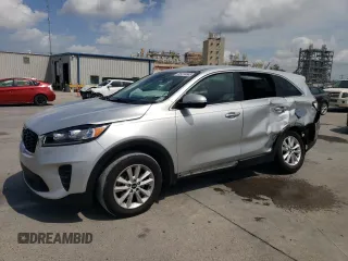 2019 Kia Sorento LX z VIN 5XYPG4A32KG534656, wystawiony jako Copart lot #55016685 z przebiegiem 91 768 mil mil oraz Szkoda całkowita • Salvage title. Historia ofert i sprzedaży dostępna na DreamBid. Obrazek 1.