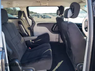 2014 Dodge Grand Caravan SXT z VIN 2C4RDGCG3ER155734, wystawiony jako Copart lot #86000724 z przebiegiem 175 681 mil mil oraz Szkoda całkowita • Salvage title. Historia ofert i sprzedaży dostępna na DreamBid. Obrazek 11.