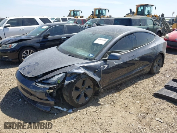2023 Tesla Model 3 z VIN 5YJ3E1EA2PF569644, wystawiony jako IAAI lot #41831560 z przebiegiem 30 903 mil mil oraz . Historia ofert i sprzedaży dostępna na DreamBid. Obrazek 2.