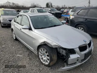 2007 BMW 3 Series 328xi with VIN WBAVC73547KP30227, listed as a Copart auction lot 48715565 with Not provided miles and Salvage title. Bid and sale history available at DreamBid. Image 4.