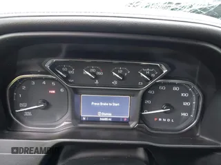 2021 GMC Sierra 1500 SLT z VIN 3GTU9DED4MG261384, wystawiony jako IAAI lot #42161232 z przebiegiem 36 685 mil mil oraz . Historia ofert i sprzedaży dostępna na DreamBid. Obrazek 7.