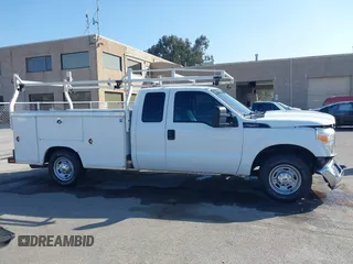 2014 Ford F-250 XLT с VIN 1FT7X2A66EEA48248, выставлен на аукционе IAAI как лот 42230951 с пробегом 180 785 миль миль и . История ставок и продаж доступна на DreamBid. Изображение 13.