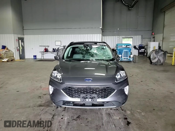 2022 Ford Escape Titanium with VIN 1FMCU9J91NUB38368, listed as a Copart auction lot 57089435 with 39,743 mi miles and Salvage title. Bid and sale history available at DreamBid. Image 15.